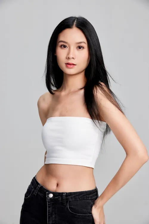 model - Mingkhwan