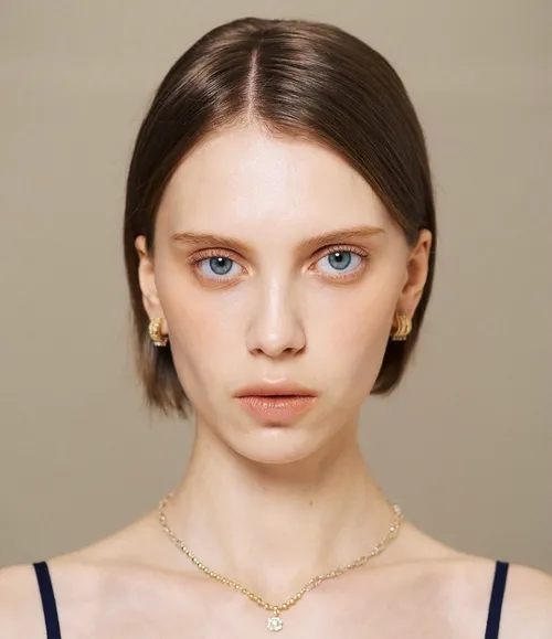 model - Daria Iva