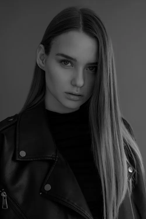 model - Alina S