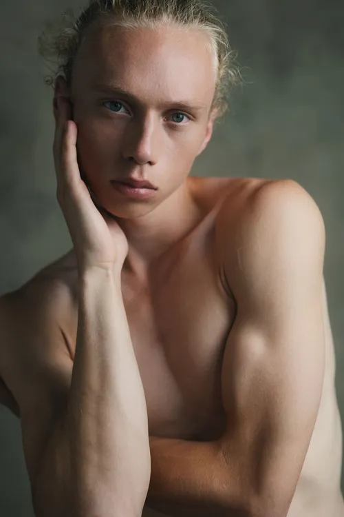 model - Bogdan