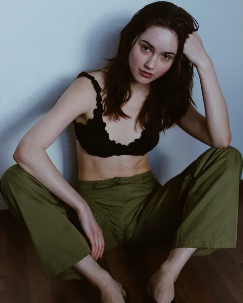 model - Pauline Chene