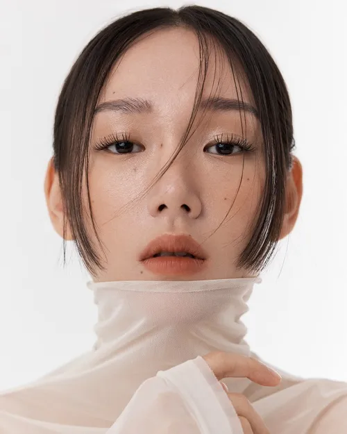 model - Kim Hee Jung